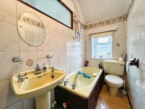 Photo 7- click for photo gallery